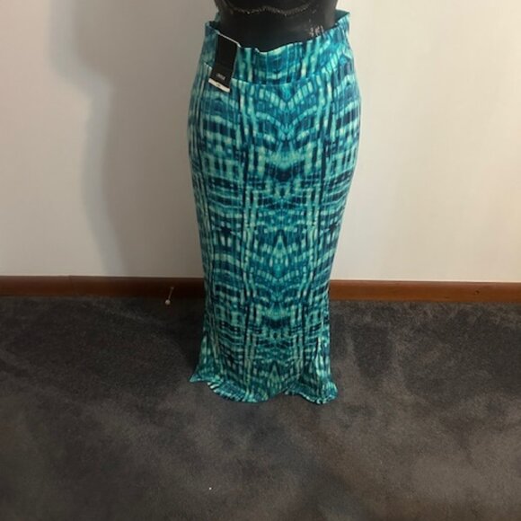 a.n.a. Blue/Green abstract pattern high waist maxi skirt, size M - Picture 1 of 5